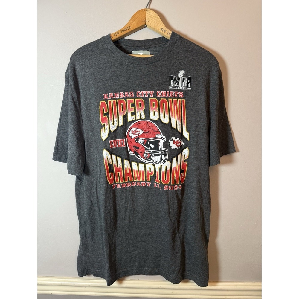 Fanatics Kansas City Chiefs 2024 Champions Mens‎ Gray Graphic T Shirt Size M